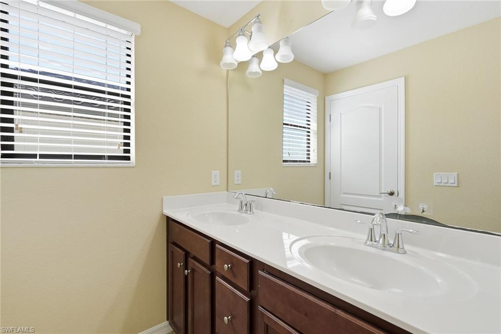 4381 Madagascar Palm WAY photo 32