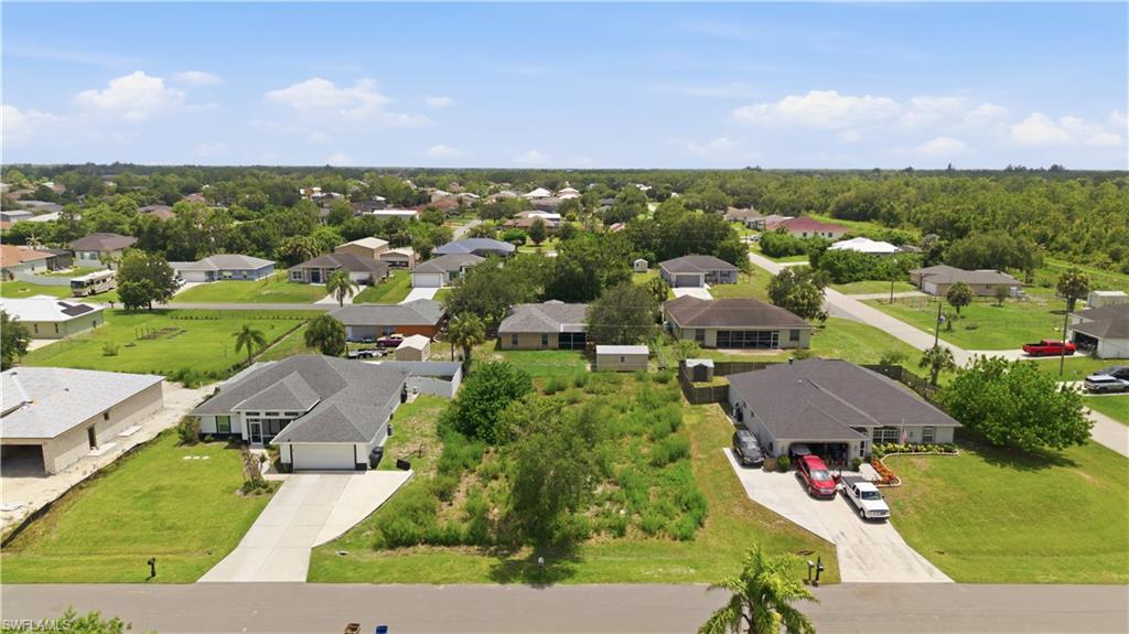 6421 Castlewood CIR