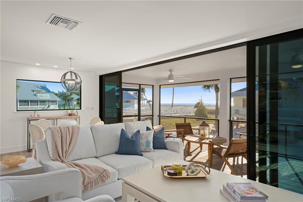 25 Beach Homes photo 13