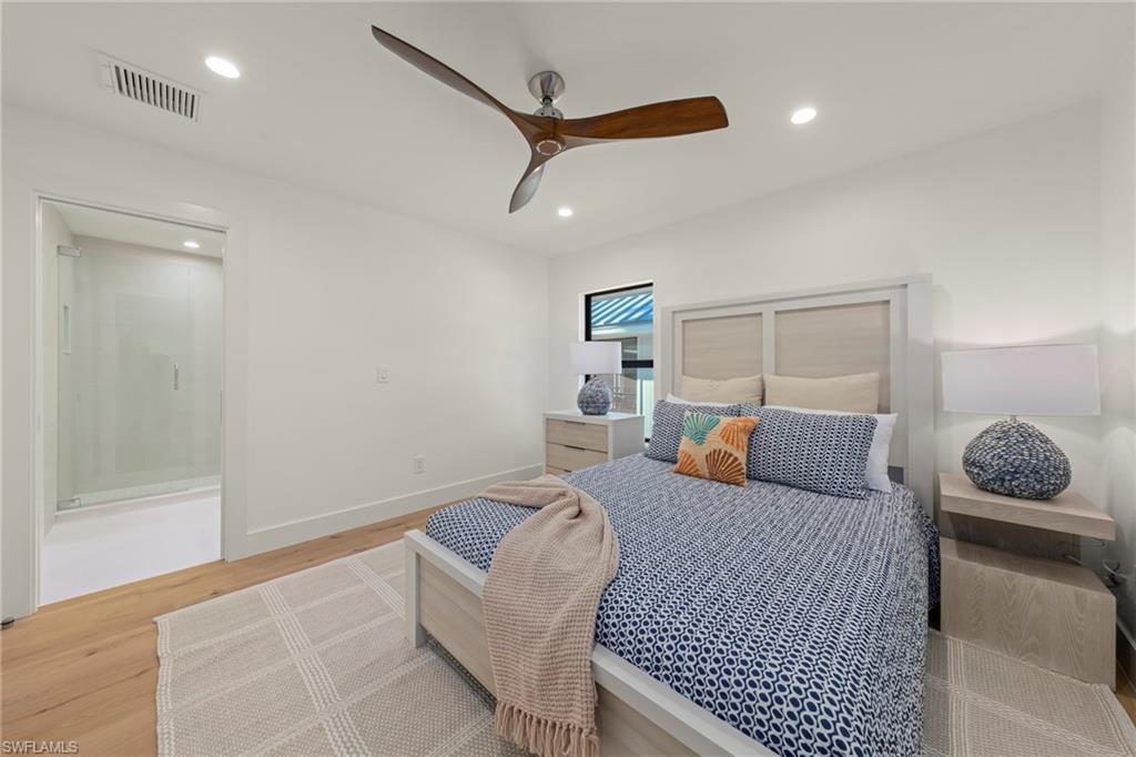 25 Beach Homes photo 32