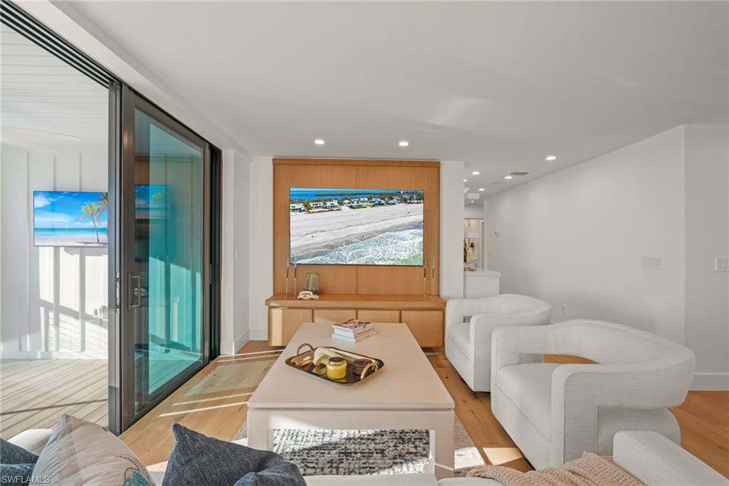 25 Beach Homes photo 14