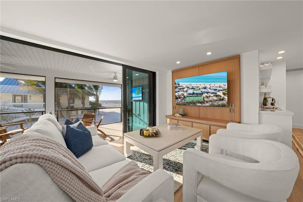 25 Beach Homes photo 11
