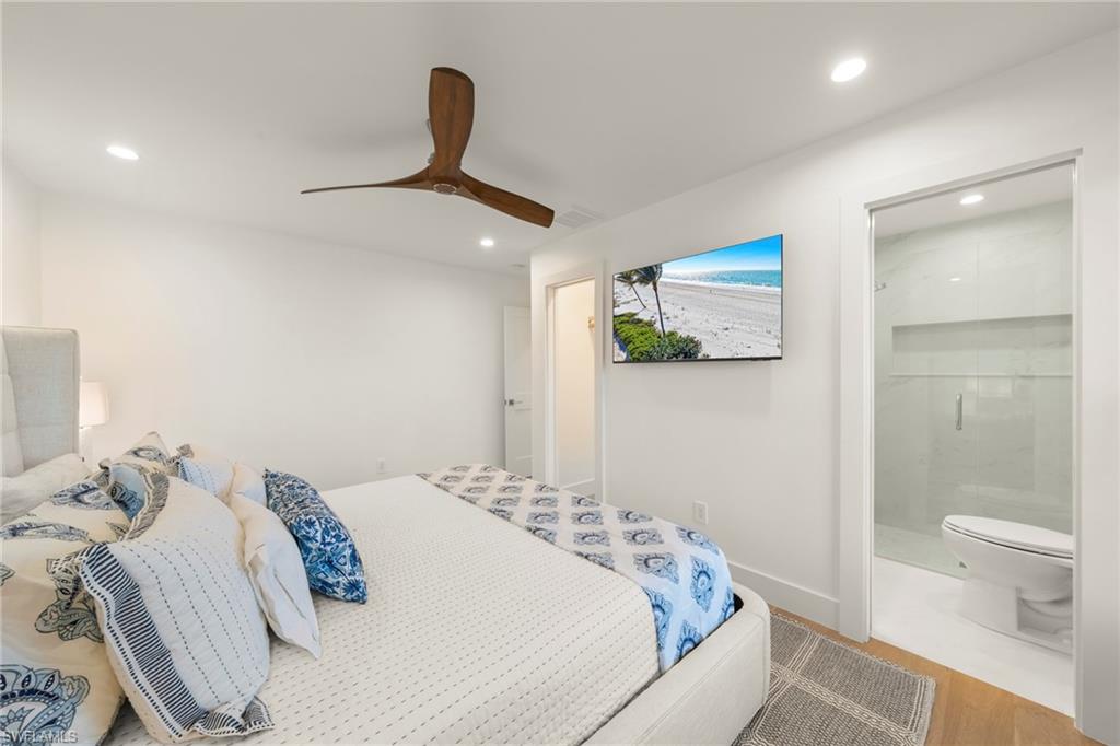 25 Beach Homes photo 30