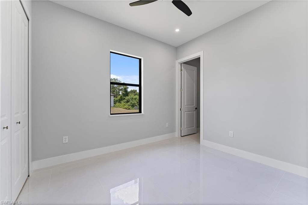 320 Long AVE S photo 12