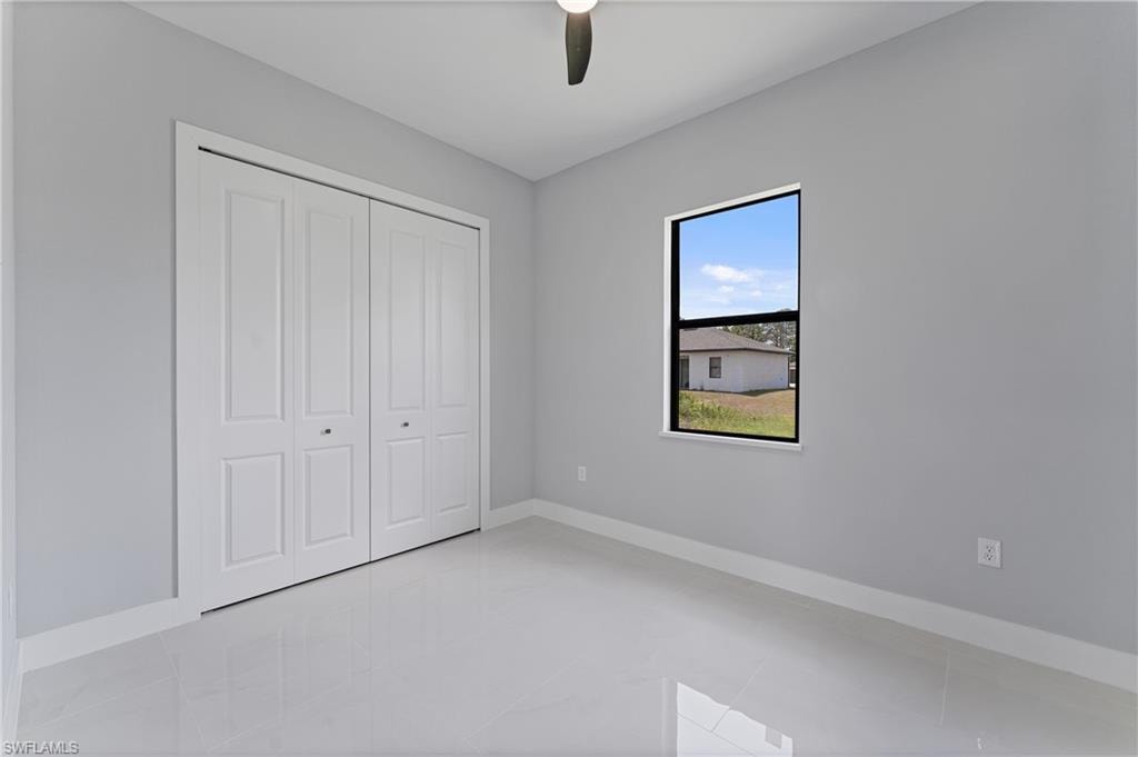320 Long AVE S photo 10