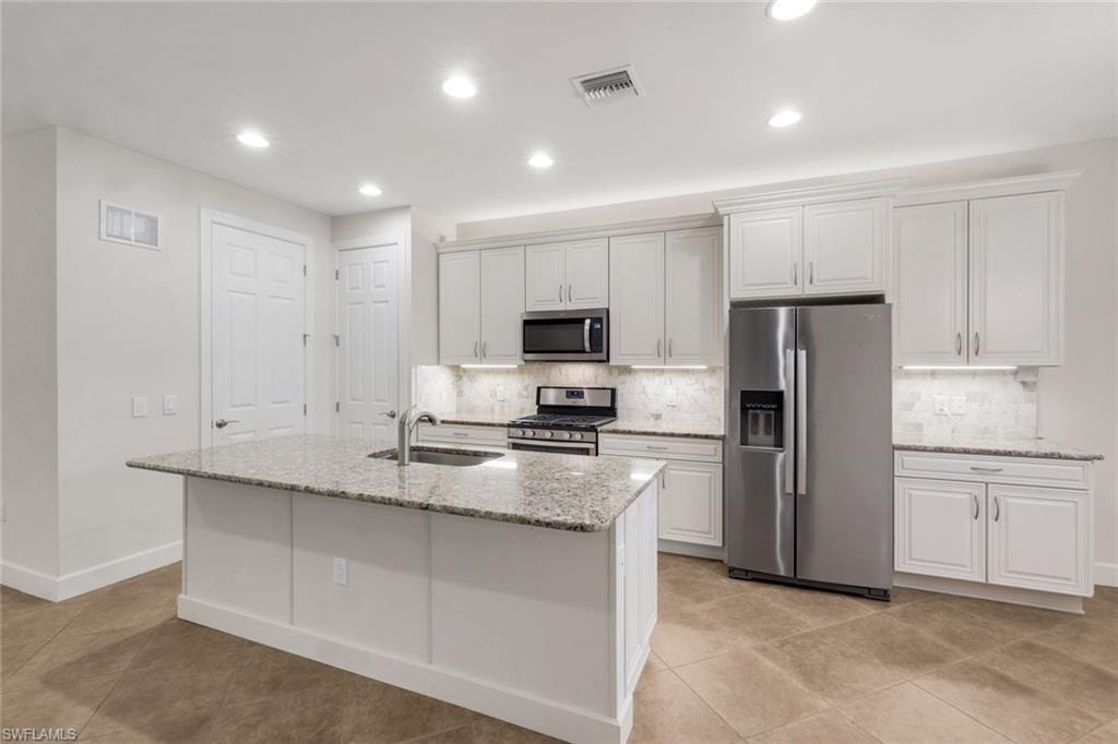 16367 Halberry LN photo 13