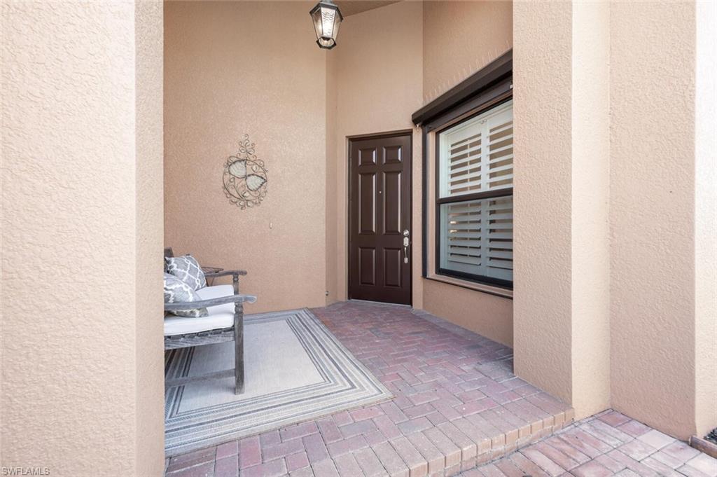 Foyer area at the front door