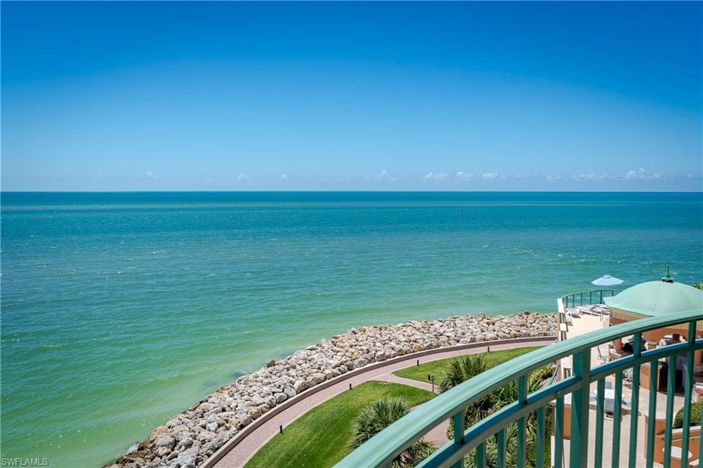 970 Cape Marco DR 504 photo 22