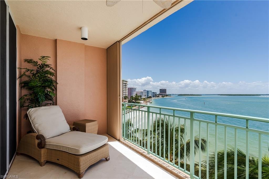 970 Cape Marco DR 504 photo 20