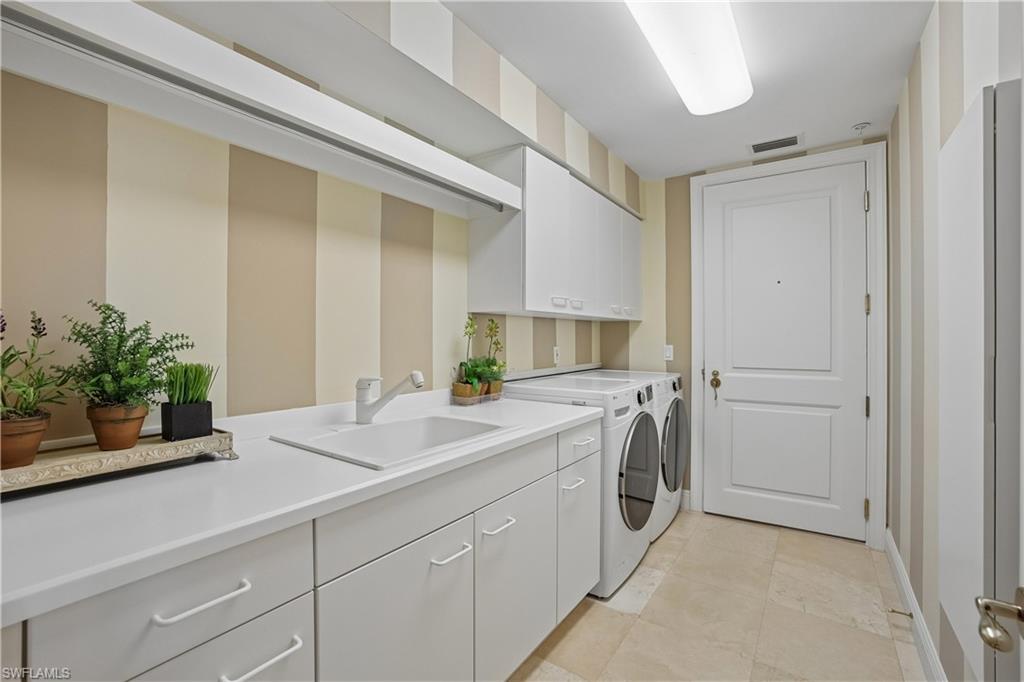 970 Cape Marco DR 504 photo 33