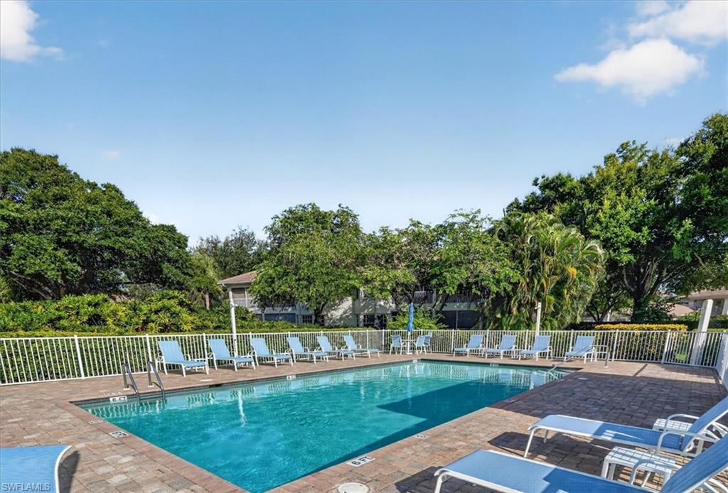 Grand Palm Community Pool