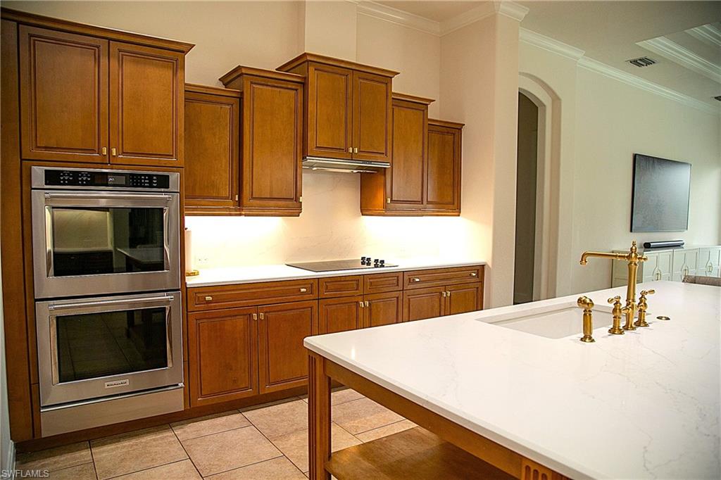 15200 Blackhawk DR photo 18