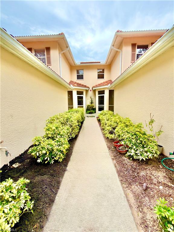 517 Robin Hood CIR 101