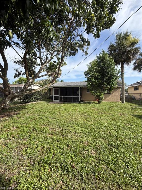 11543 Chapman AVE photo 18