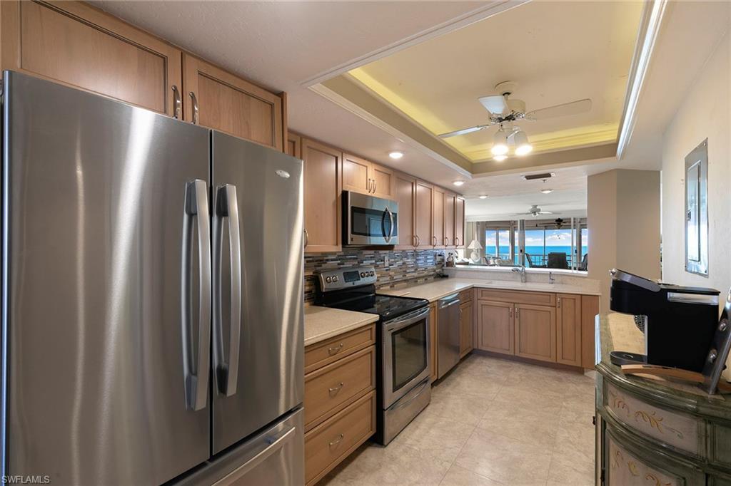 1000 Collier BLVD 903 photo 12