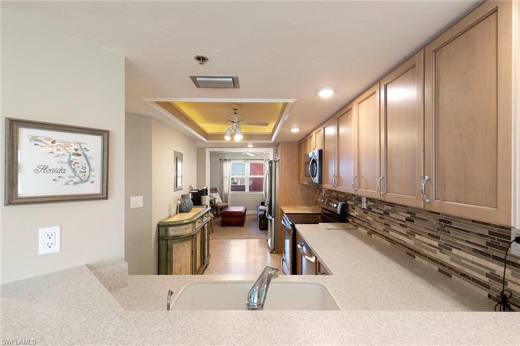 1000 Collier BLVD 903 photo 14