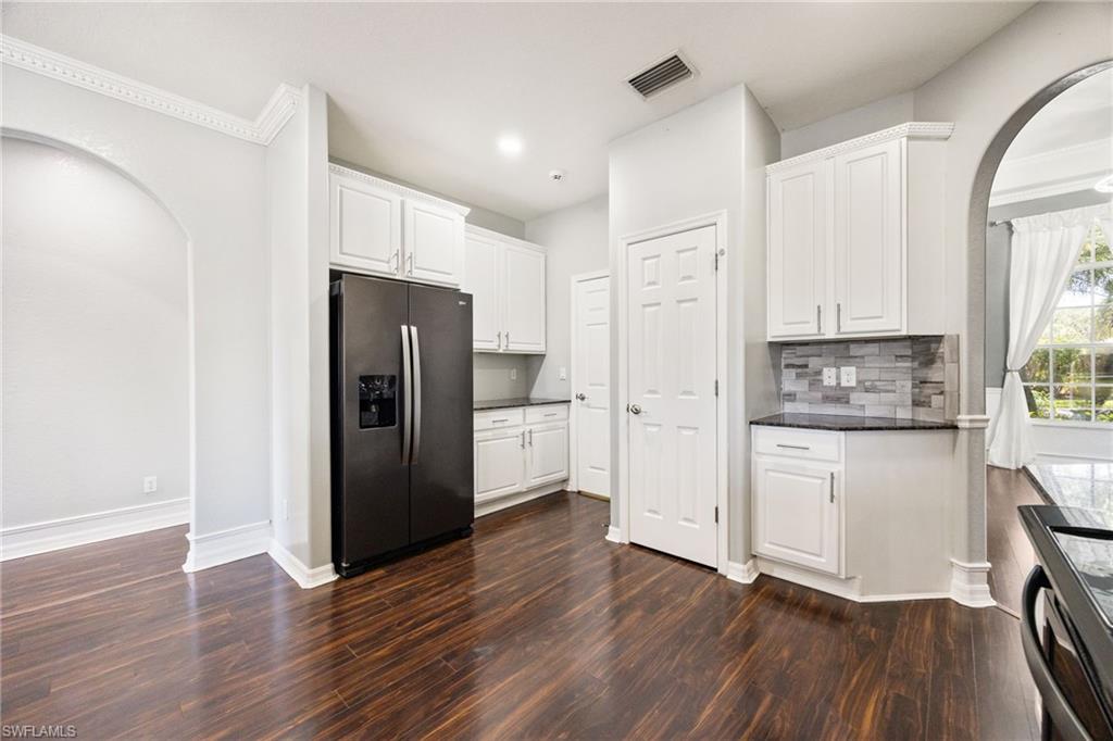 3940 Ruxton RD photo 8