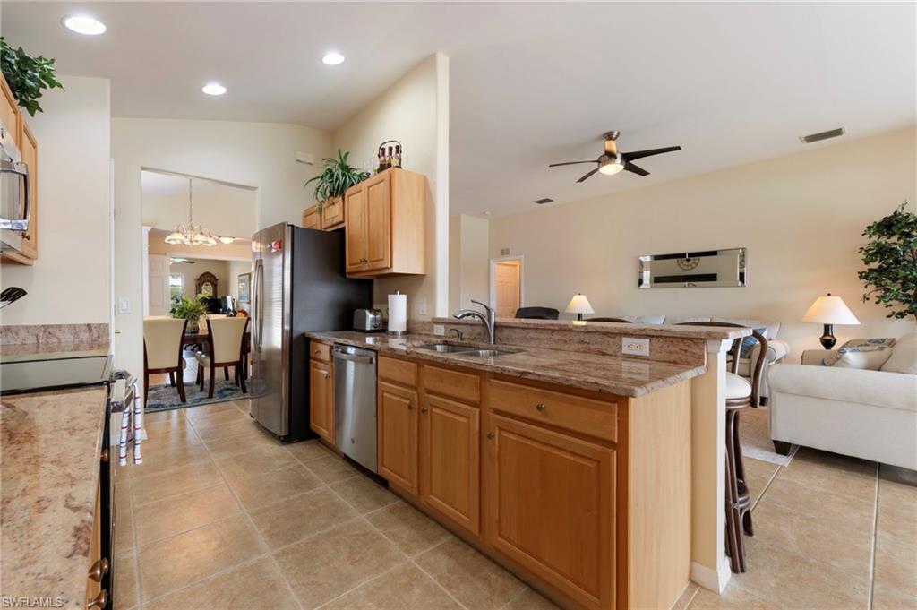 10025 Majestic AVE photo 15