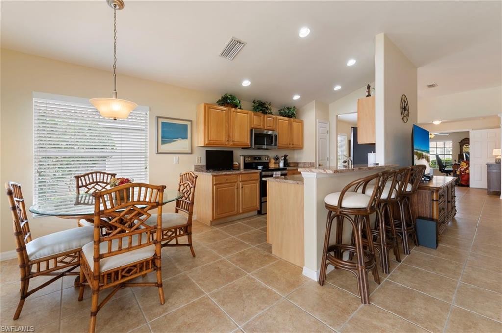 10025 Majestic AVE photo 8