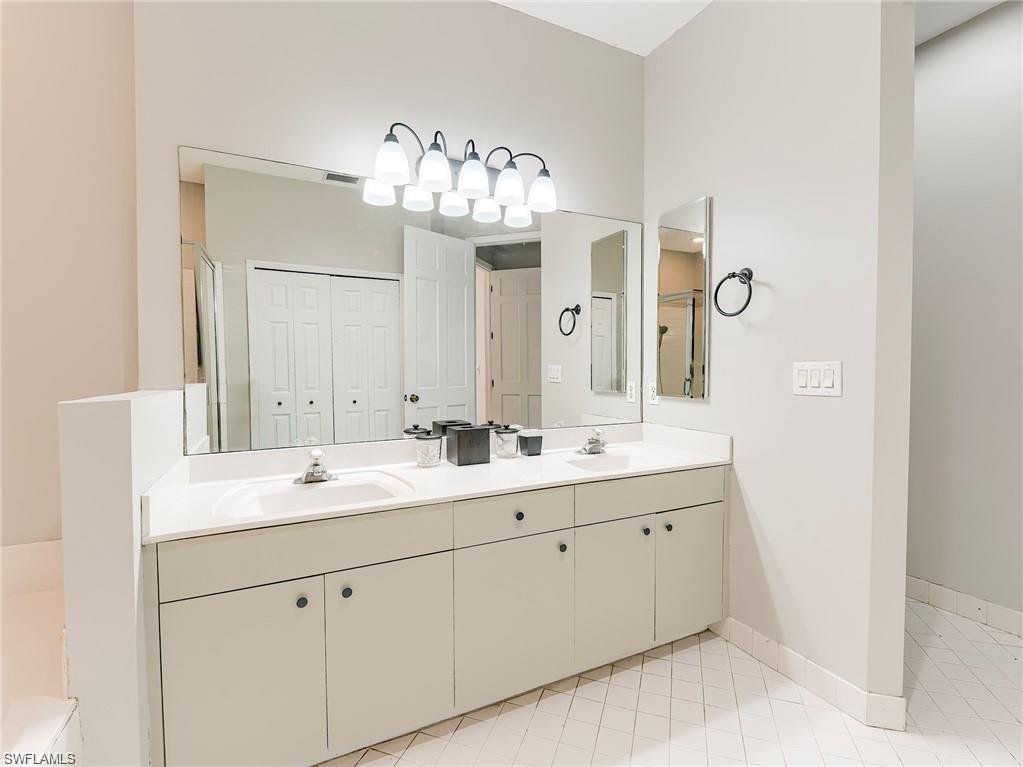 8529 Fairway Bend DR photo 17