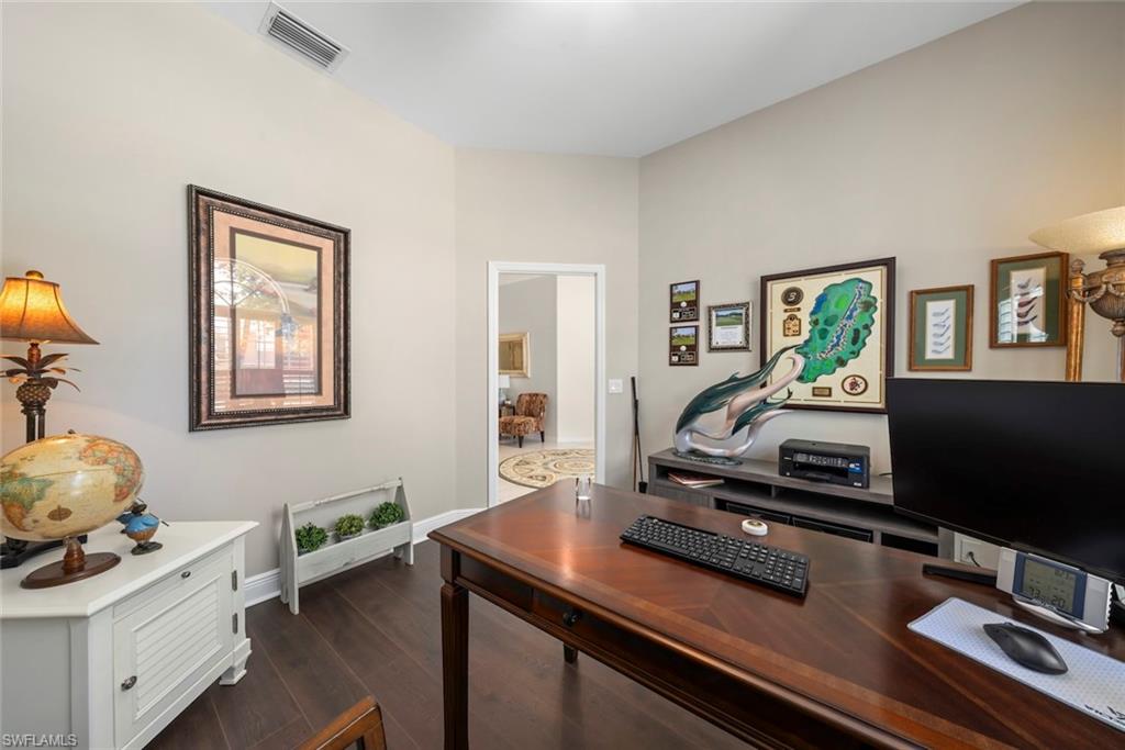 8951 Abbotsford TER