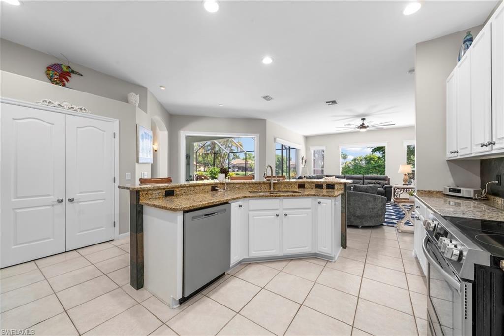 8951 Abbotsford TER photo 18