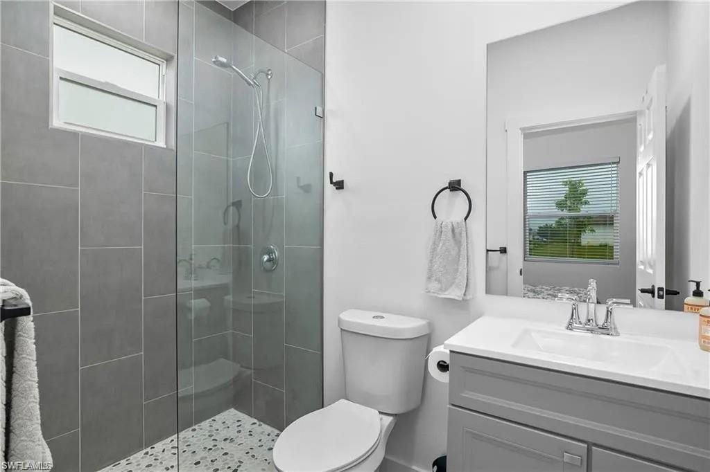 717/719 GORDON AVE S photo 12
