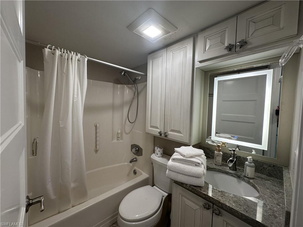 6893 Estero BLVD 426 photo 10