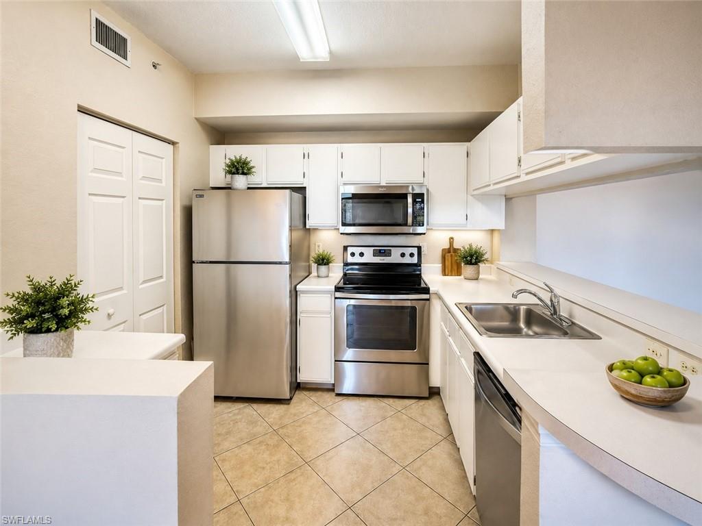 6490 Aragon WAY 303 photo 6