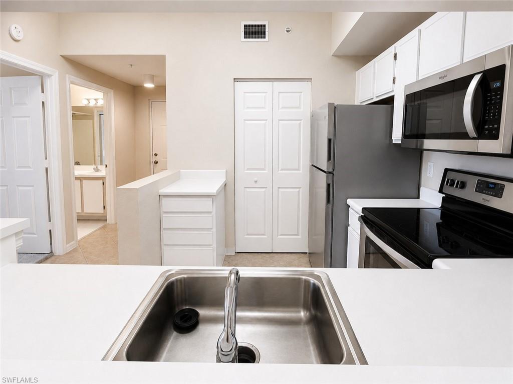 6490 Aragon WAY 303 photo 7