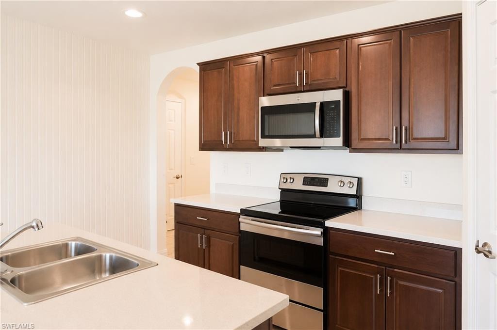 337 SW 30th AVE