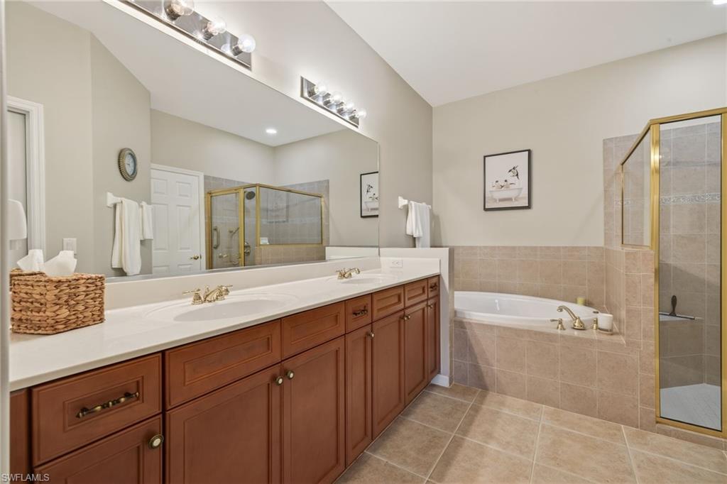 9311 Trieste DR photo 20