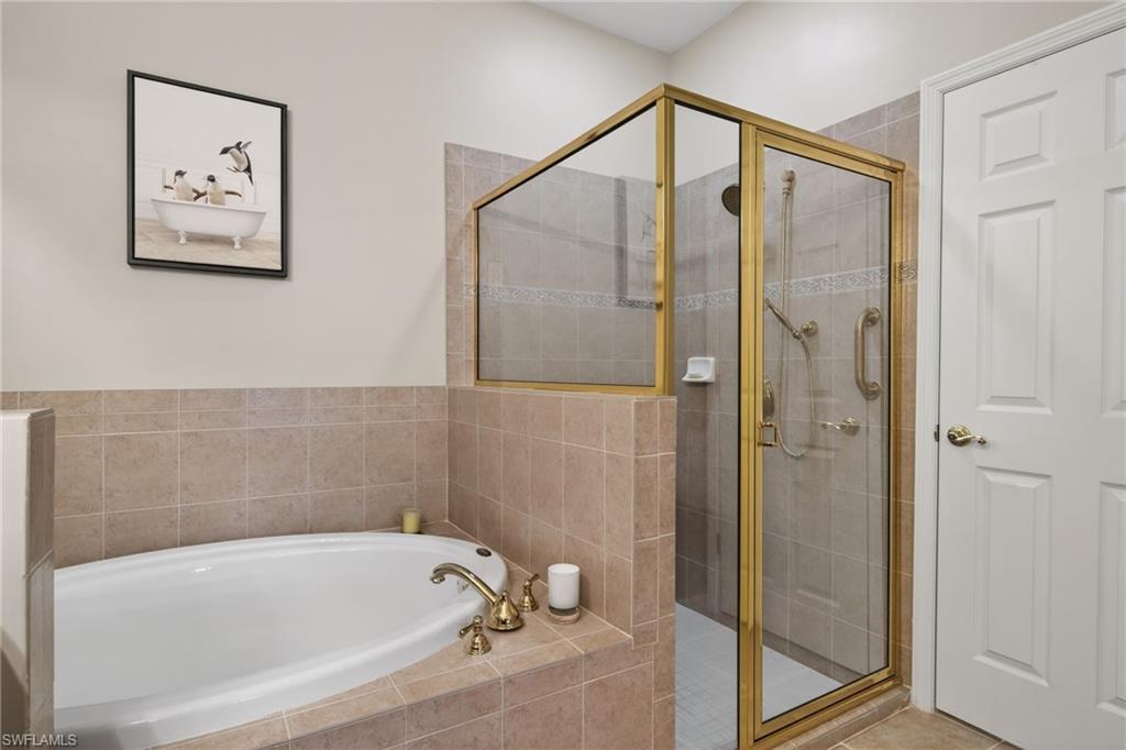 9311 Trieste DR photo 21