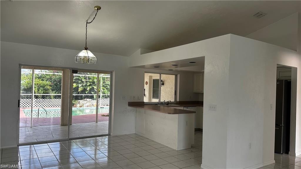 701 Arianne CT photo 6