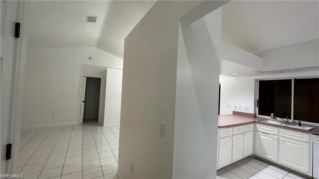 701 Arianne CT photo 9