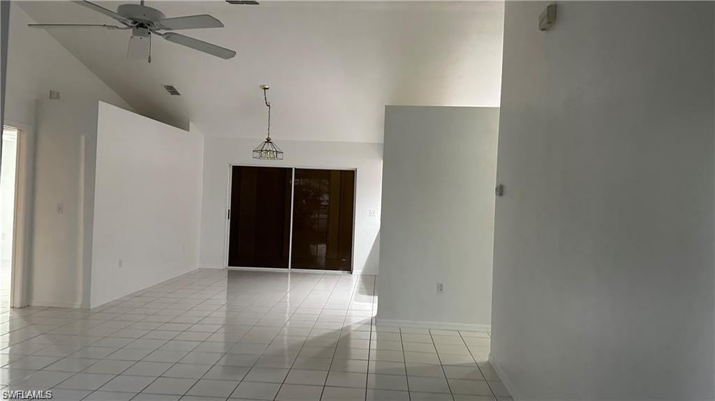 701 Arianne CT