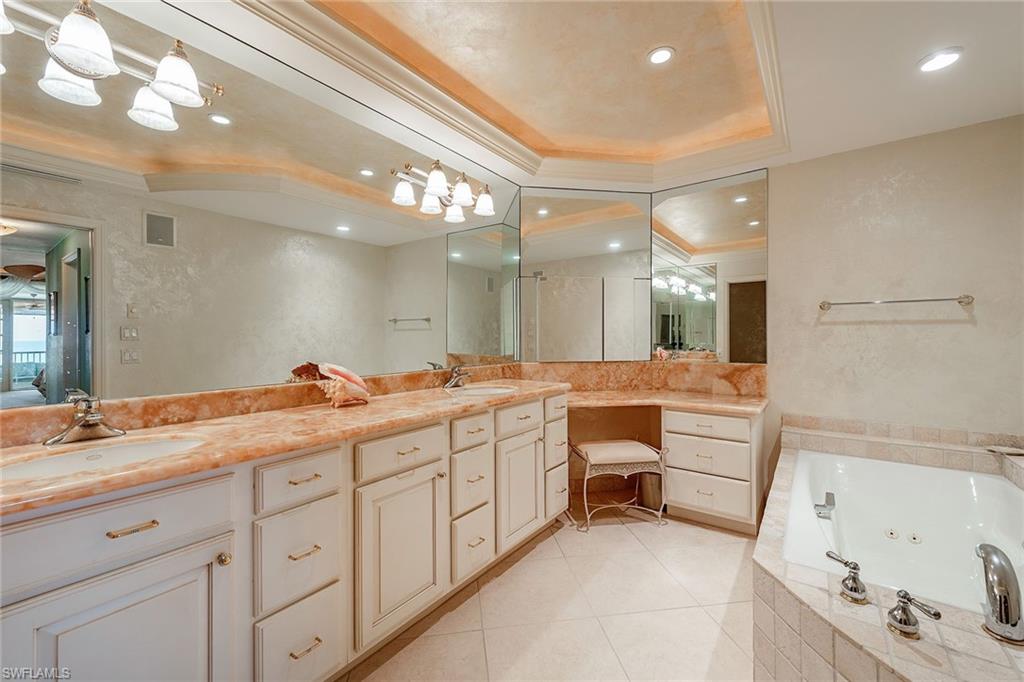 4301 Gulf Shore BLVD N 1900 photo 12