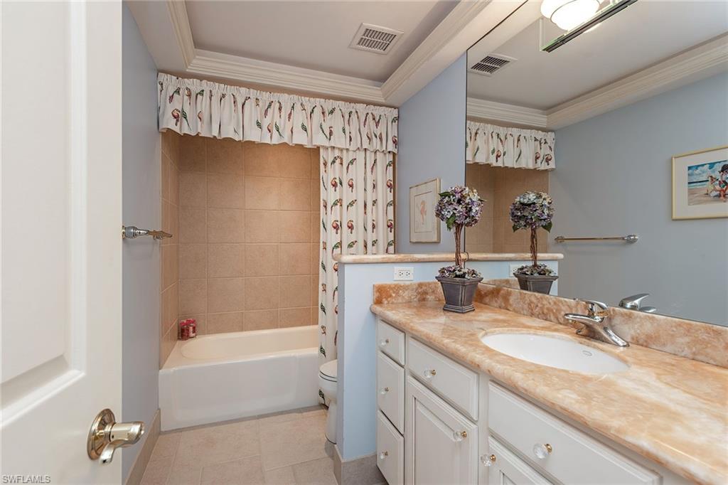 4301 Gulf Shore BLVD N 1900 photo 14