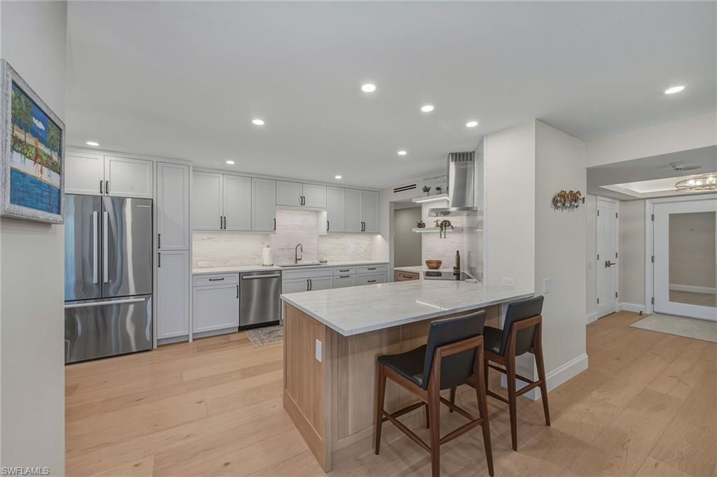 4401 Gulf Shore BLVD N B202 photo 6