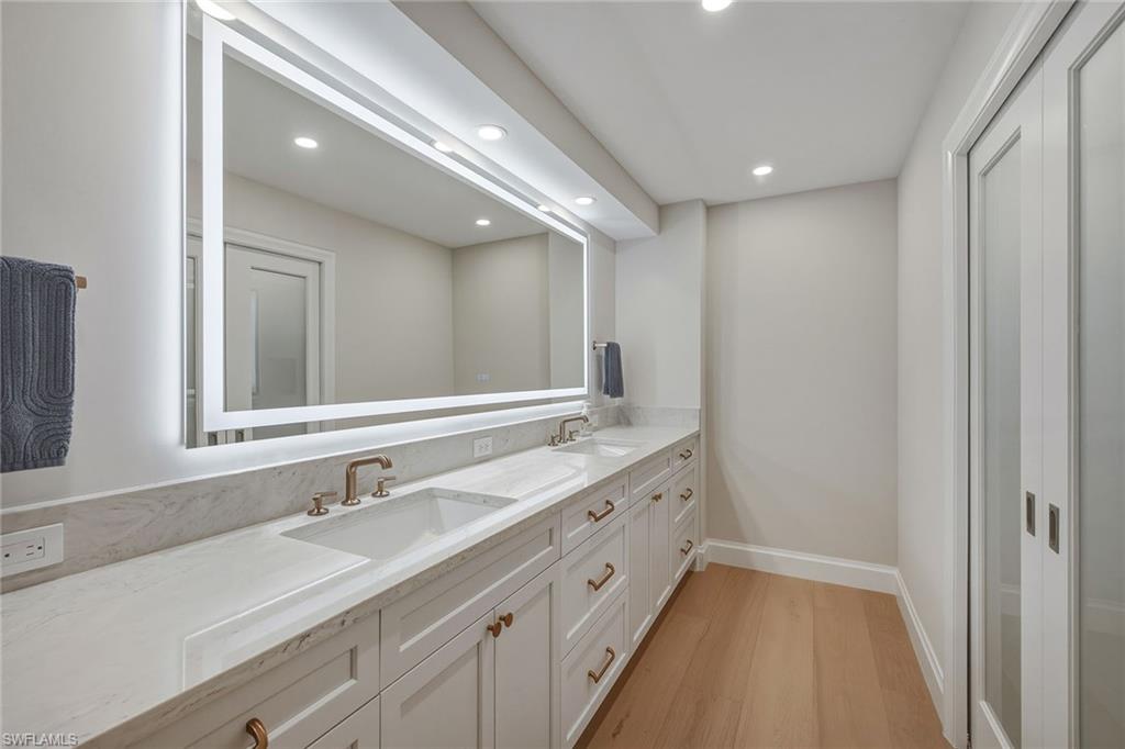 4401 Gulf Shore BLVD N B202 photo 17