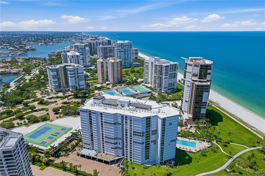 4401 Gulf Shore BLVD N B202