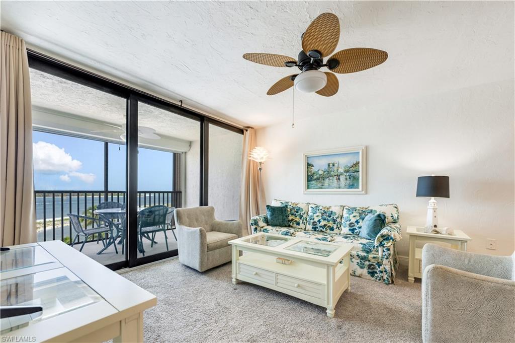 8400 Estero BLVD 502 photo 9