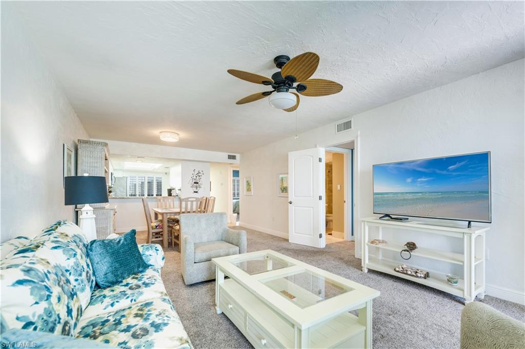 8400 Estero BLVD 502 photo 11