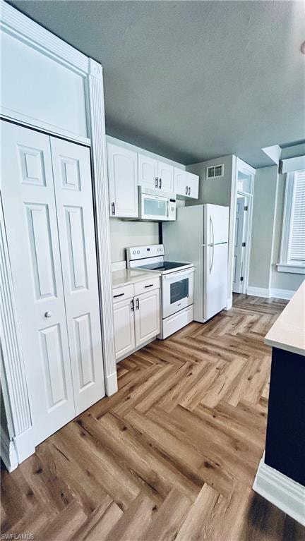 2310 First St unit 203