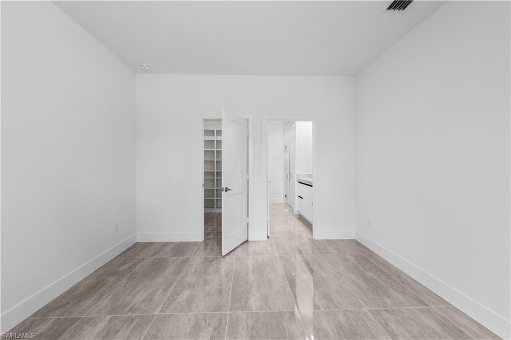 1142 Dutchess ST E photo 21