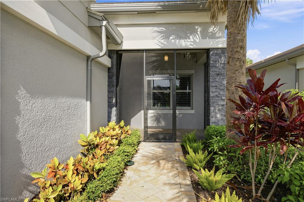 Private screened and covered entry way