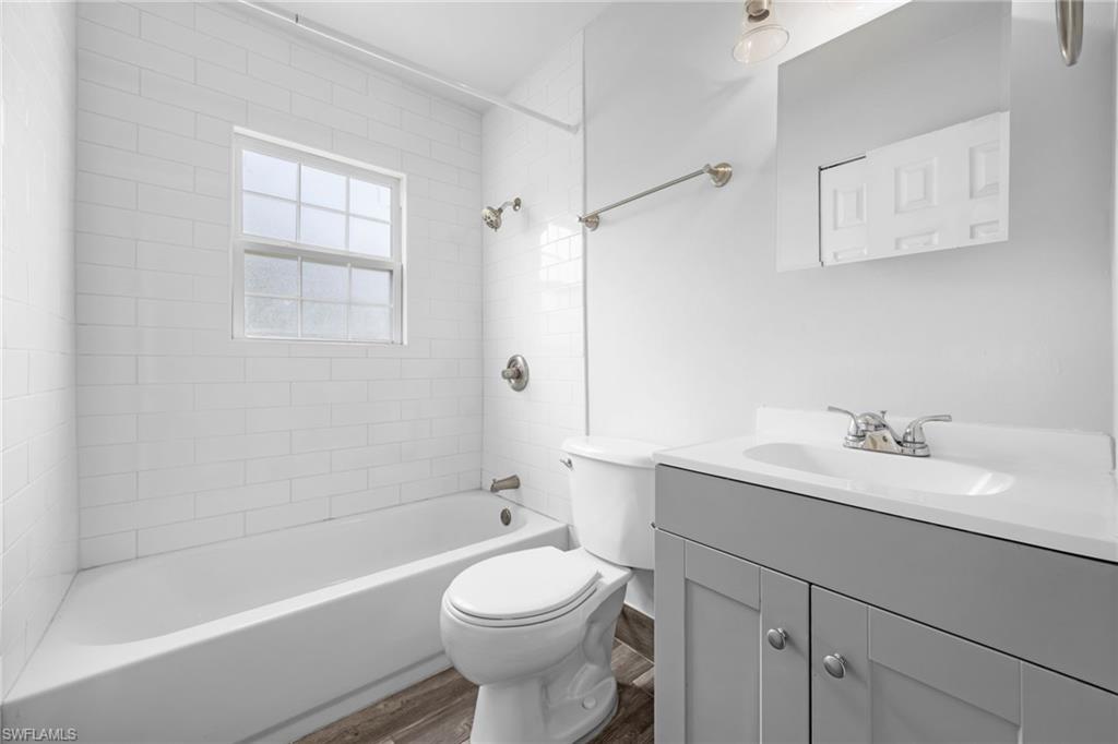 2664 Van Buren AVE photo 17