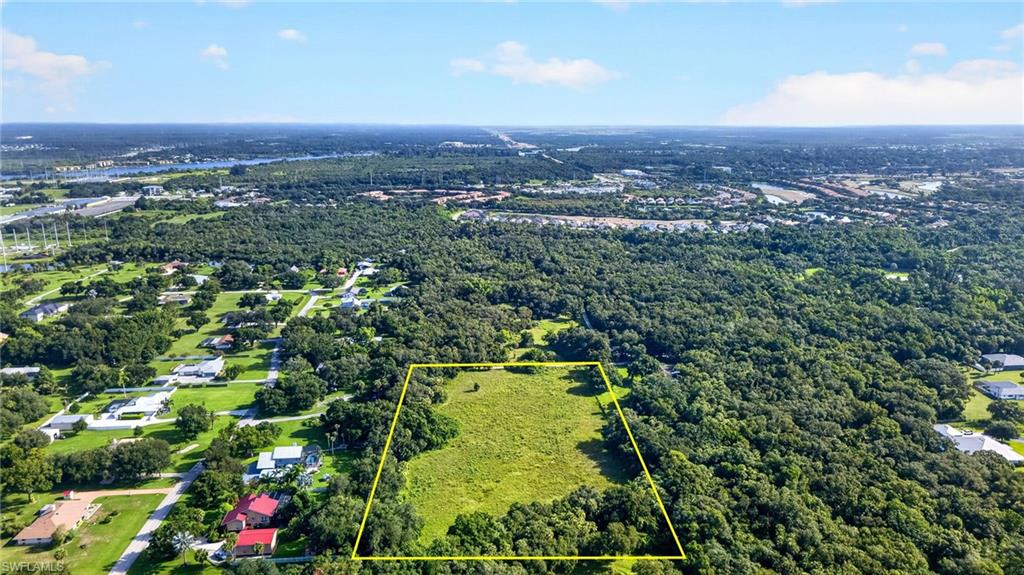 Facing north Caloosahatchee River in the distance