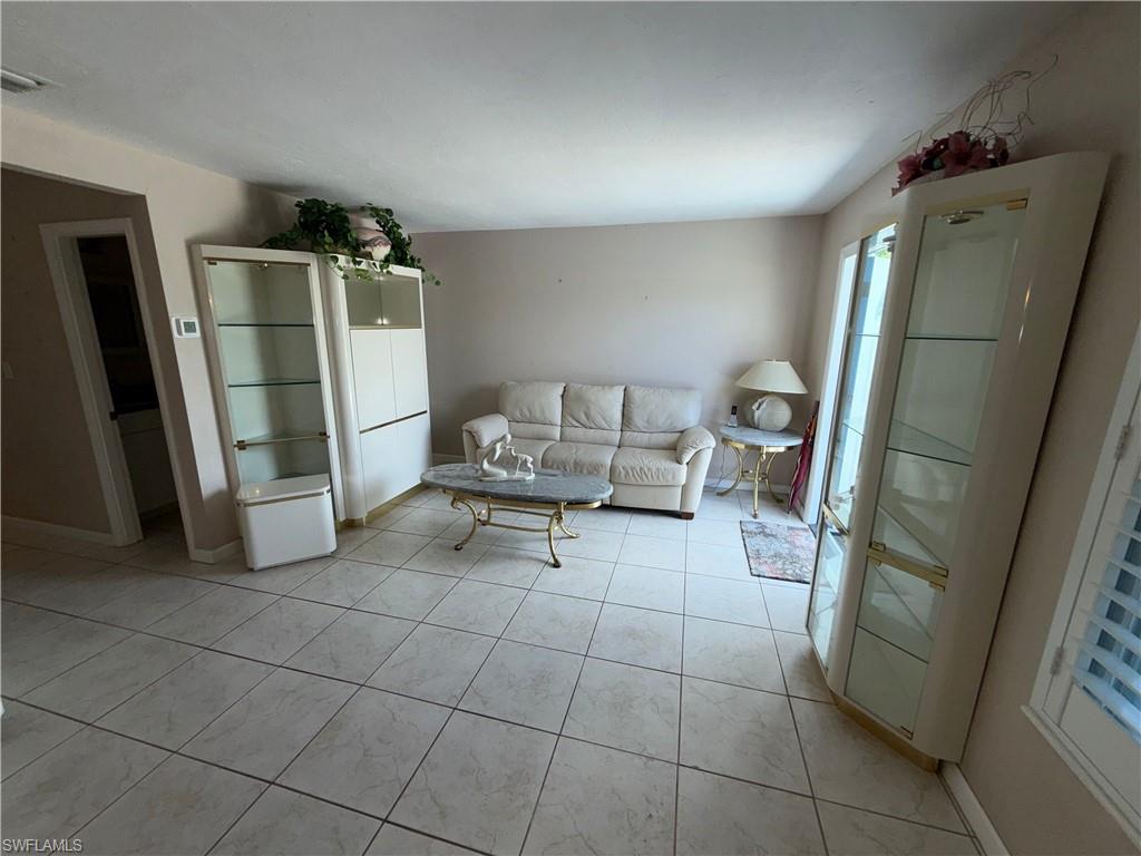25 Temple CT photo 9