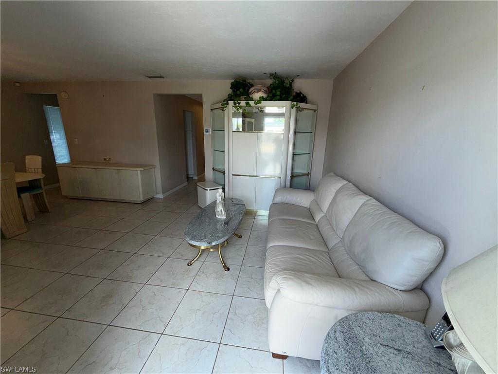 25 Temple CT photo 8